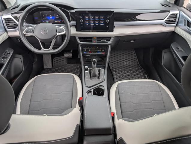 2025 Volkswagen Taos 1.5T SE