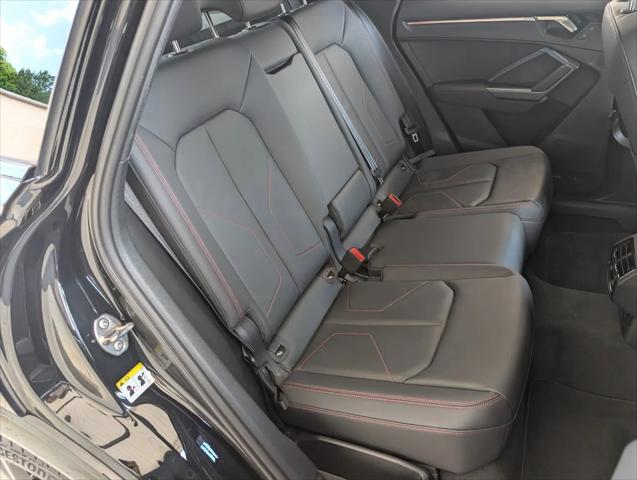 2025 Audi Q3 Premium 45 TFSI S line quattro Tiptronic