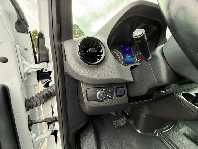 2022 Mercedes-Benz Sprinter 1500 Standard Roof I4