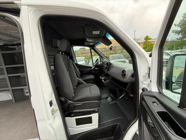 2022 Mercedes-Benz Sprinter 1500 Standard Roof I4