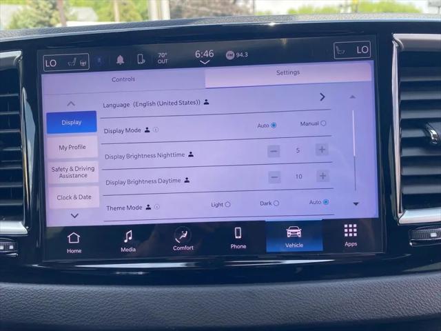2024 Chrysler Pacifica Touring L