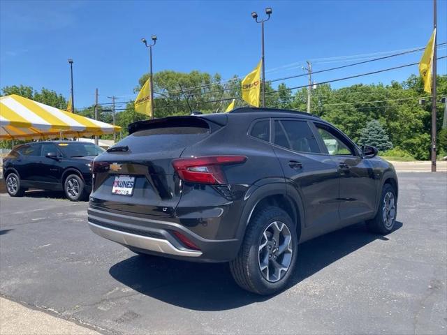 2025 Chevrolet Trax FWD LT