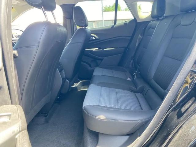 2025 Chevrolet Trax FWD LT