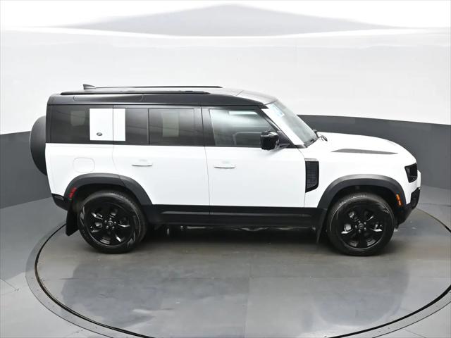 2023 Land Rover Defender 110 X-Dynamic SE