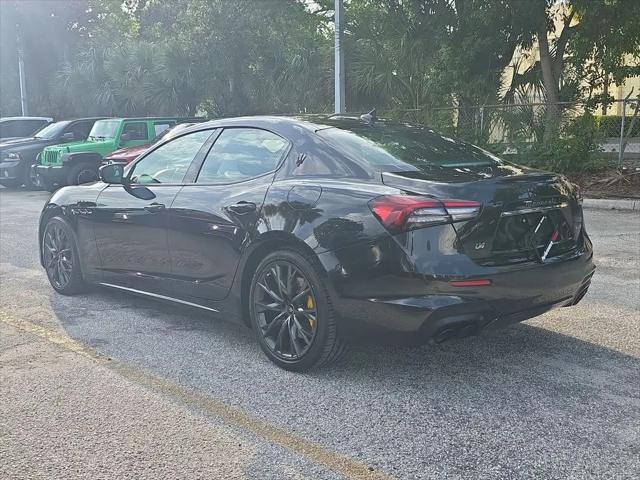 2022 Maserati Ghibli Modena Q4