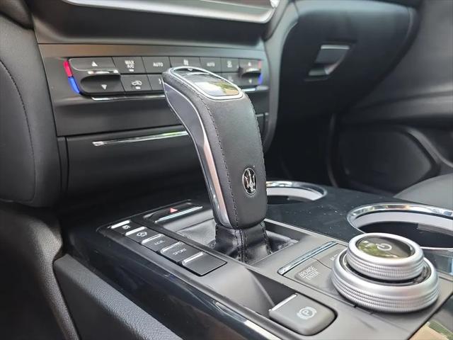 2022 Maserati Ghibli Modena Q4