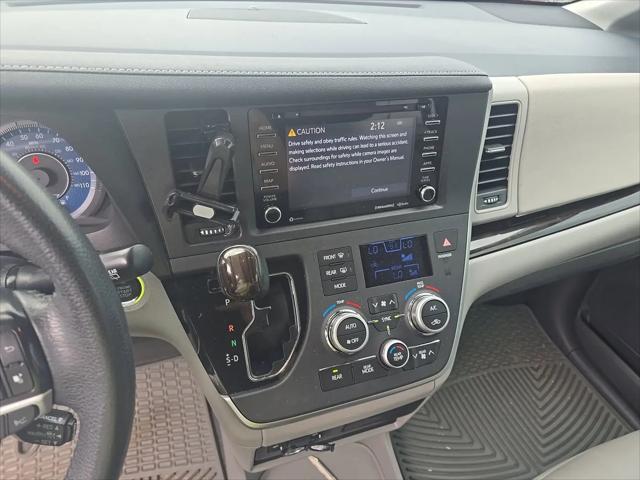 2020 Toyota Sienna XLE