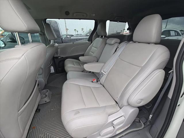 2020 Toyota Sienna XLE
