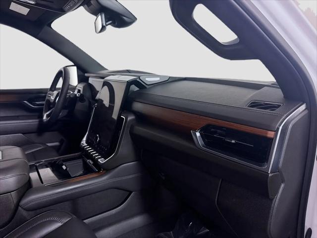 2025 GMC Yukon XL 4WD Denali