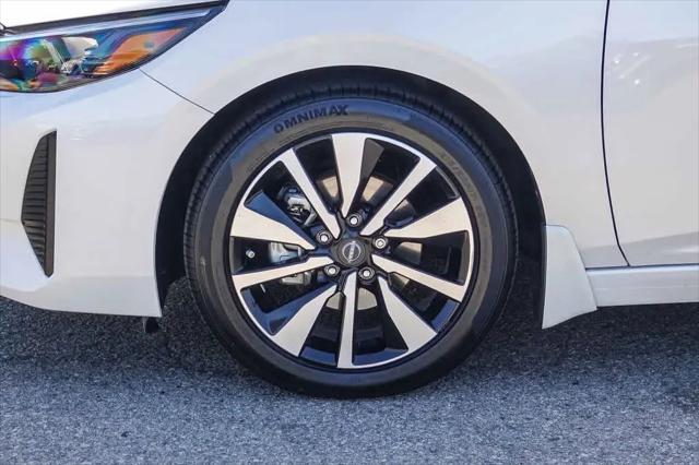 2024 Nissan Sentra SV Xtronic CVT