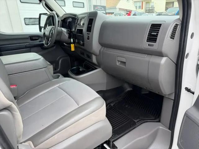 2014 Nissan 2500 SV V6