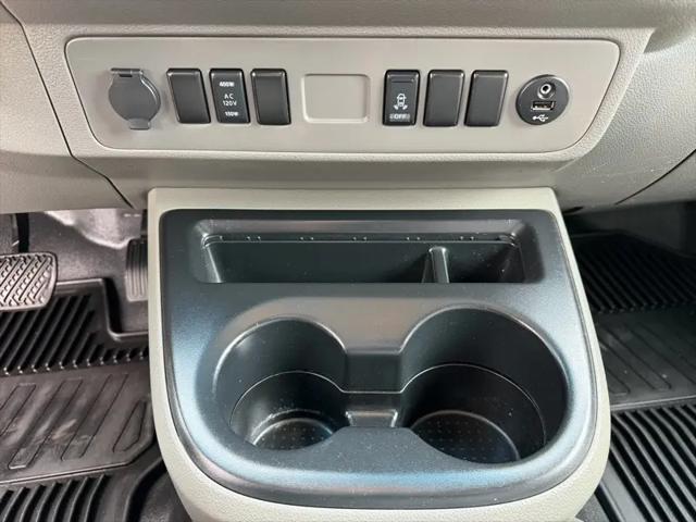 2014 Nissan 2500 SV V6