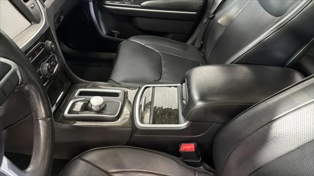 2016 Chrysler 300 C