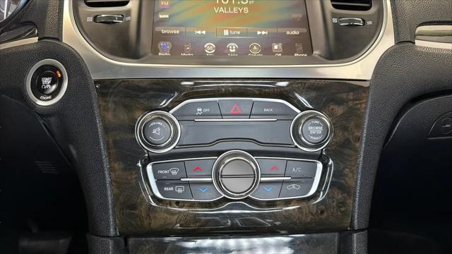 2016 Chrysler 300 C