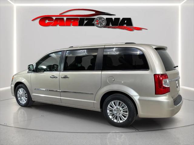 2015 Chrysler Town & Country Limited Platinum