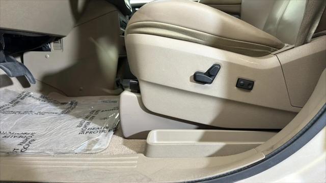 2015 Chrysler Town & Country Limited Platinum