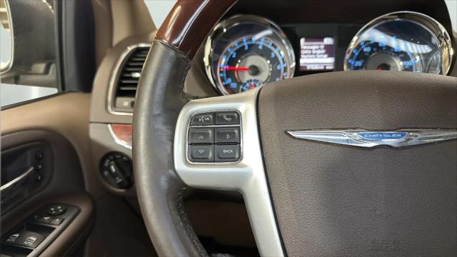 2015 Chrysler Town & Country Limited Platinum