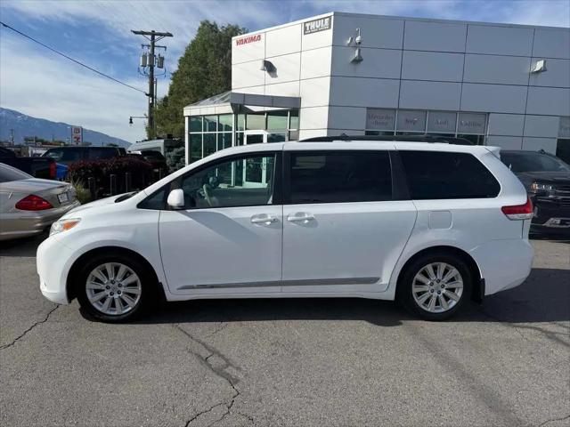 2011 Toyota Sienna XLE