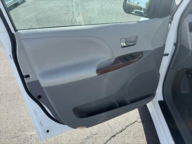 2011 Toyota Sienna XLE