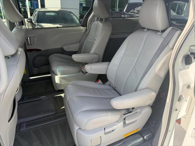 2011 Toyota Sienna XLE
