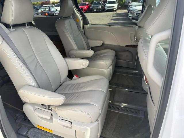 2011 Toyota Sienna XLE