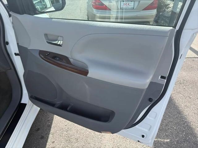 2011 Toyota Sienna XLE