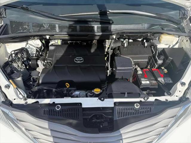 2011 Toyota Sienna XLE