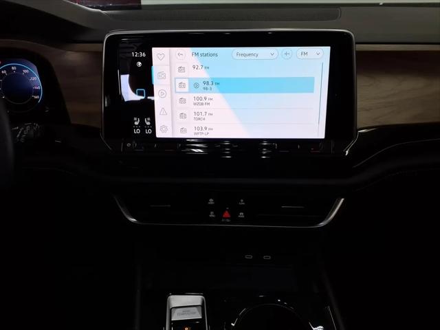 2025 Volkswagen Atlas 2.0T SE w/Technology