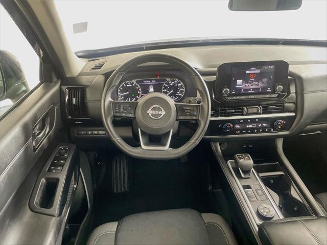 2025 Nissan Pathfinder SV 4WD