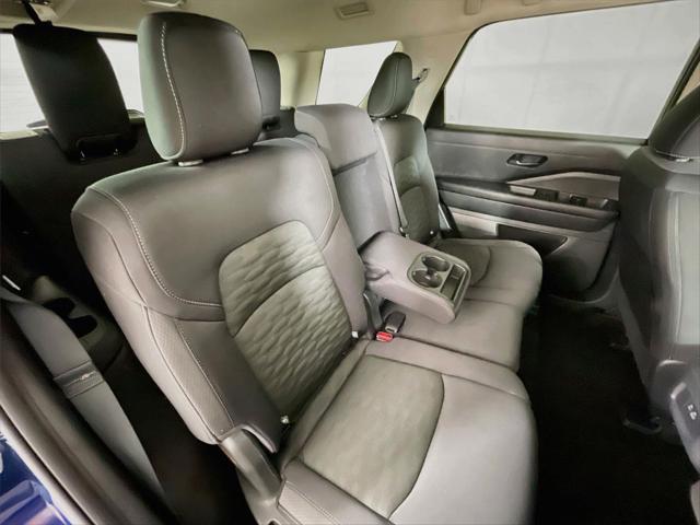 2025 Nissan Pathfinder SV 4WD