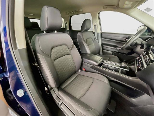 2025 Nissan Pathfinder SV 4WD