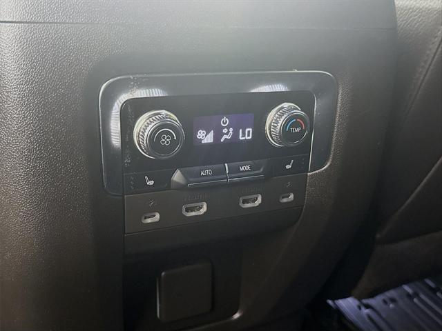 2022 GMC Yukon XL 4WD Denali