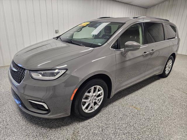 2022 Chrysler Pacifica Touring L for sale in North Sioux City, SD