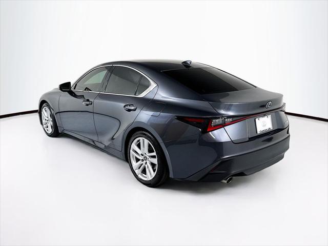 2023 Lexus IS 300 - Photo 7