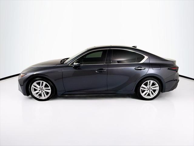 2023 Lexus IS 300 - Photo 8