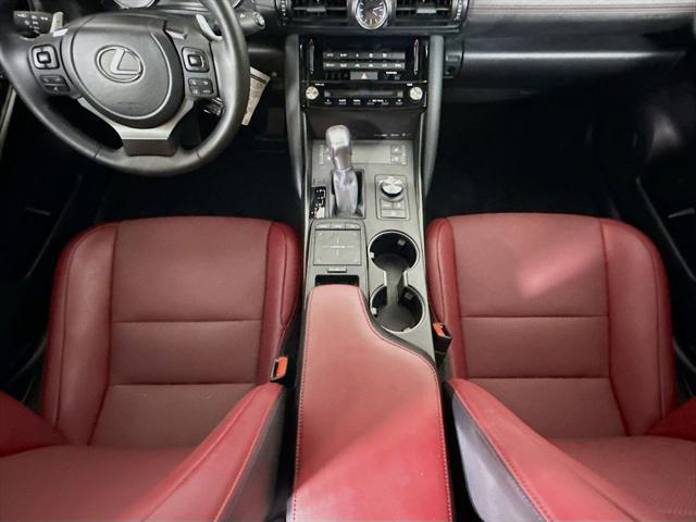 2023 Lexus IS 300 - Photo 16