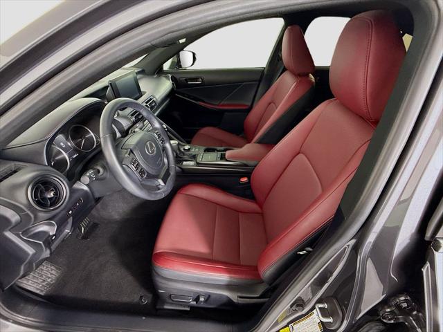 2023 Lexus IS 300 - Photo 19