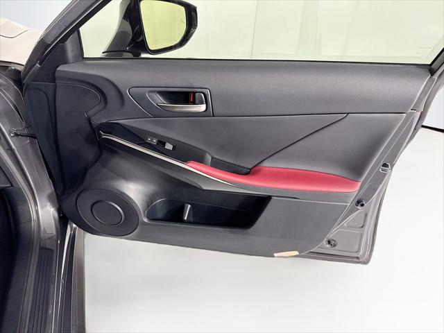 2023 Lexus IS 300 - Photo 25