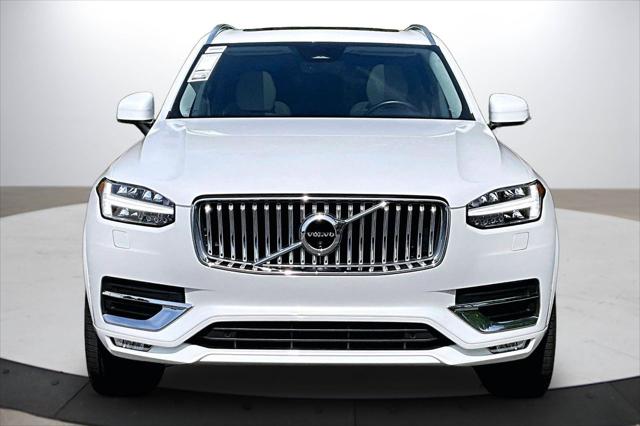2024 Volvo XC90 B6 Plus Bright Theme 6-Seater