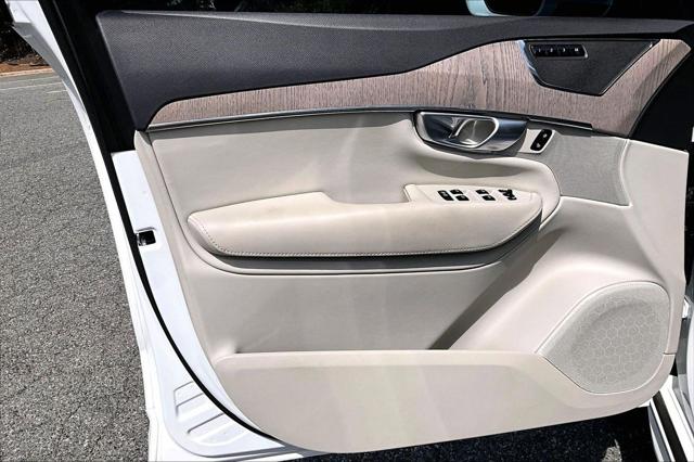 2024 Volvo XC90 B6 Plus Bright Theme 6-Seater