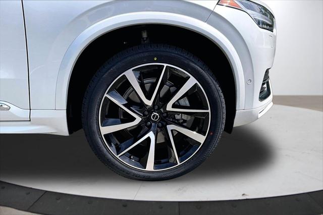 2024 Volvo XC90 B6 Plus Bright Theme 6-Seater