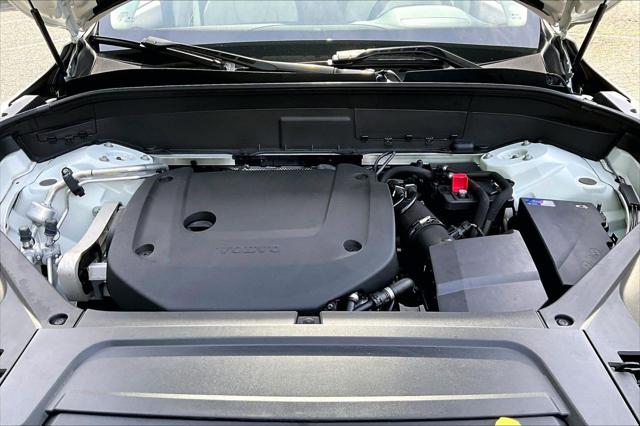 2024 Volvo XC90 B6 Plus Bright Theme 6-Seater
