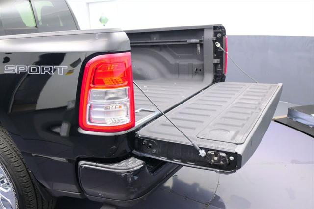 2023 Ram 1500 Big Horn Crew Cab 4x2 5'7" Box