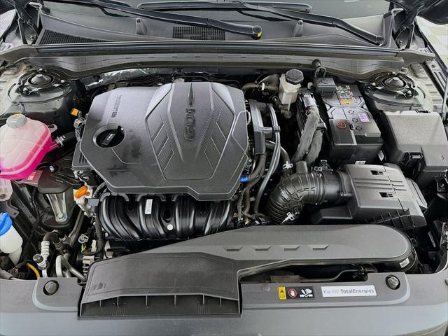 2025 Kia K5 LXS