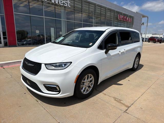 2024 Chrysler Pacifica Touring for sale in Oklahoma City, OK