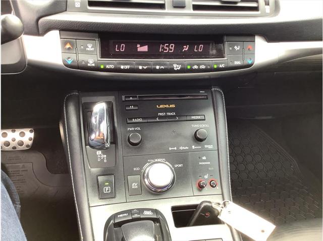 2013 Lexus CT 200h Farmersville Ca- 559-747-2277