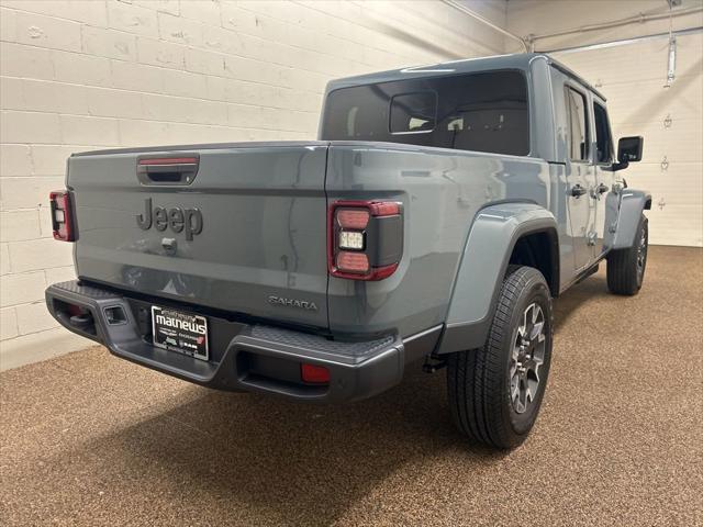 2026 Jeep Gladiator GLADIATOR SAHARA 4X4