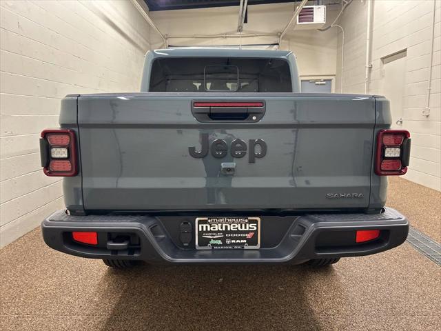 2026 Jeep Gladiator GLADIATOR SAHARA 4X4