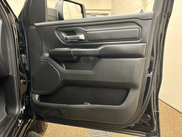 2026 Ram 1500 Express Crew Cab 4x4 5'7" Box