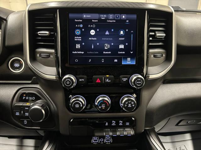 2026 Ram 1500 Express Crew Cab 4x4 5'7" Box